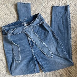 Abercrombie tie-waste skinny jeans